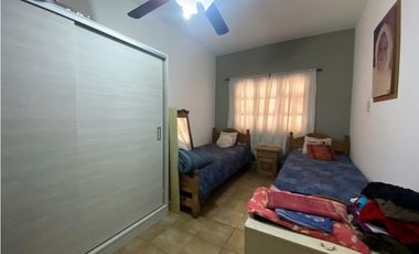 SE VENDE CASA 3 DORMITORIOS EN ALMAFUERTE