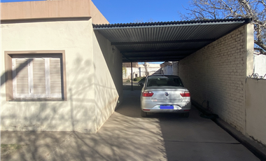 SE VENDE CASA 3 DORMITORIOS EN ALMAFUERTE