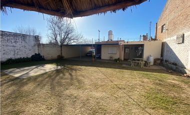SE VENDE CASA 3 DORMITORIOS EN ALMAFUERTE