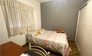 SE VENDE CASA 3 DORMITORIOS EN ALMAFUERTE
