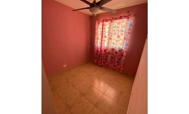 Se Vende Casa en Residencial Altos del Este