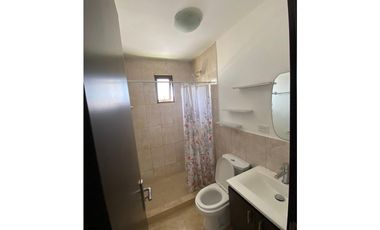 Se Vende Casa en Residencial Altos del Este