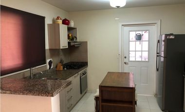 VENTA CASA VERSALLES