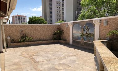 VENTA CASA VERSALLES