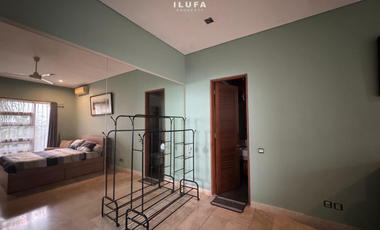 Disewakan townhouse full furnished lokasi strategis kemang