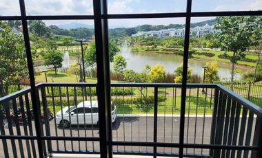 Disewakan depan danau best view cluster Alderwood Summarecon Bogor