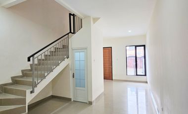 MURAH!BARU! KPR Dibantu!! Rumah Dijual Joglo. Komplek, Akses 3 Mobil