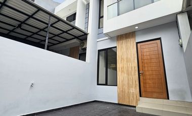 MURAH!BARU! KPR Dibantu!! Rumah Dijual Joglo. Komplek, Akses 3 Mobil