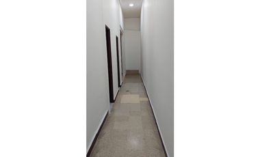 ALQUILER LOCAL CON OFICINAS PARQUE LEFEVRE