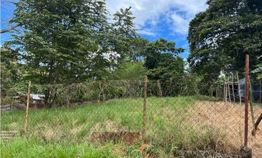 Se Vende Terreno en Chanis $ 300.000