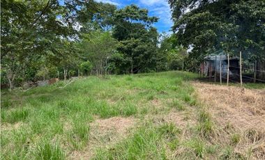 Se Vende Terreno en Chanis $ 300.000