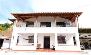 VENTA FINCA EN MARINILLA