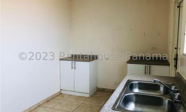 Casa en Alquiler en Arraijan YMW