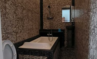 Villa Lubanyu Pecaluk Prigen,Pandaan