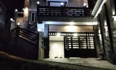 Villa Lubanyu Pecaluk Prigen,Pandaan