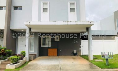 Casa en Venta en Brisas del Golf YMW