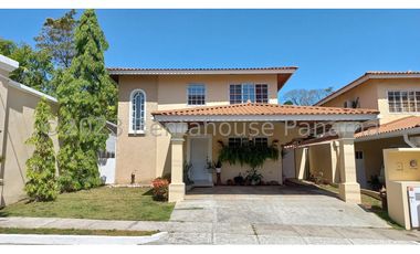 Casa en Venta en Brisas del Golf YMW
