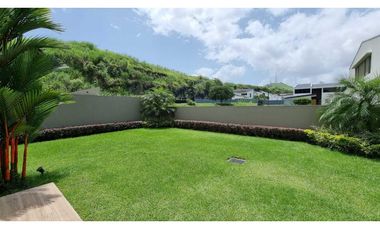 Casa en Venta en Altos de Panama YMW