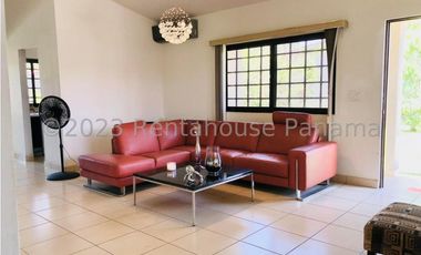 Casa en Alquiler en Chorrera YMW