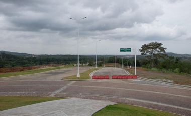 Terreno en Venta en Brisas del Golf YMW