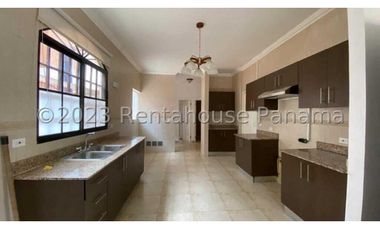 Casa en Venta en Clayton YMW