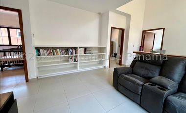 Casa en Venta en Costa Sur YMW