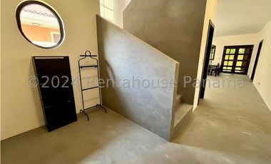 Casa en Venta en Costa Sur YMW