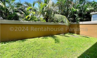 Casa en Venta en Costa Sur YMW