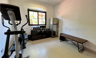 Casa en Venta en Costa Sur YMW