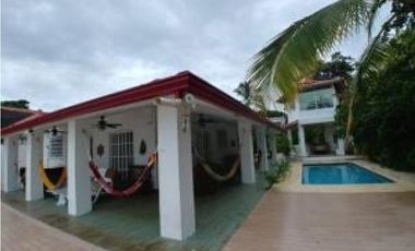 Casa en Venta en Juan Hombron YMW