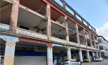 Terreno en Venta en Colon YMW
