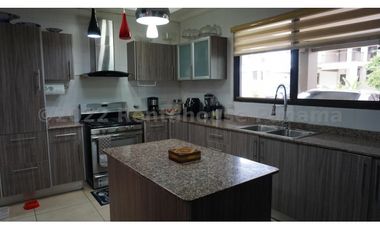Casa en venta en Brisa del Golf YMW