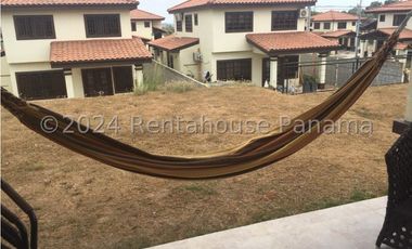 Casa en Venta en Las Cumbres YMW