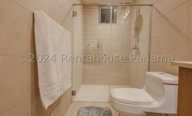 Casa en Venta en Playa Escondida en Colón YMW