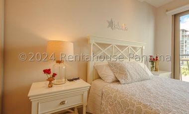 Casa en Venta en Playa Escondida en Colón YMW