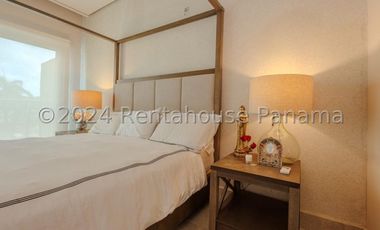 Casa en Venta en Playa Escondida en Colón YMW