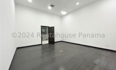 Edificio en Venta en Carrasquilla YMW