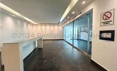 Edificio en Venta en Carrasquilla YMW