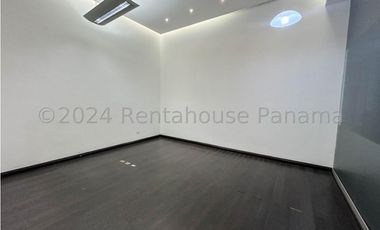 Edificio en Venta en Carrasquilla YMW