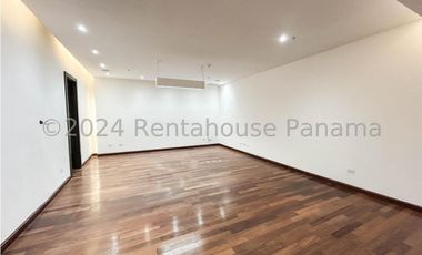 Edificio en Venta en Carrasquilla YMW