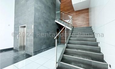 Edificio en Venta en Carrasquilla YMW