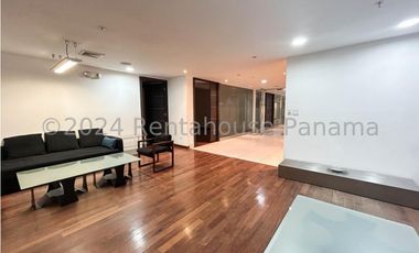 Edificio en Venta en Carrasquilla YMW