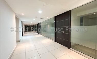 Edificio en Venta en Carrasquilla YMW