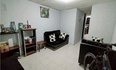 VENDO CASA EN QUINTAS DE SANTA ANA SOACHA