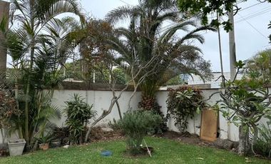 Casa en como Terreno en Venta en San Isidro