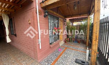 Casa en Venta en Villa Los Artesanos