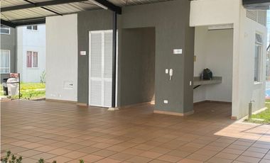 APARTAMENTO EN ALQUILER CALI AL ORIENTE POBLADO CAMPESTRE CR CEREZOS