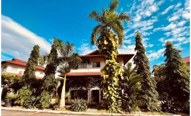 VENTA CASA CON APARTAMENTO ALBROOK