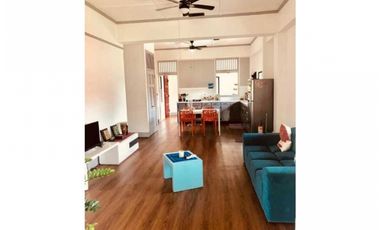 VENTA CASA CON APARTAMENTO ALBROOK