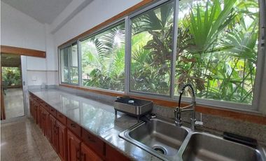 VENTA CASA AMOBLADA CHAPALA
